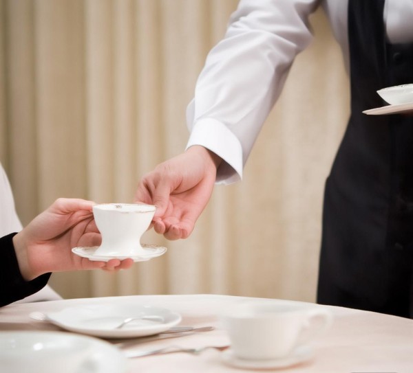 服务礼仪,让美好时光流露于行动 服务礼仪,让美好时光流露于行动
